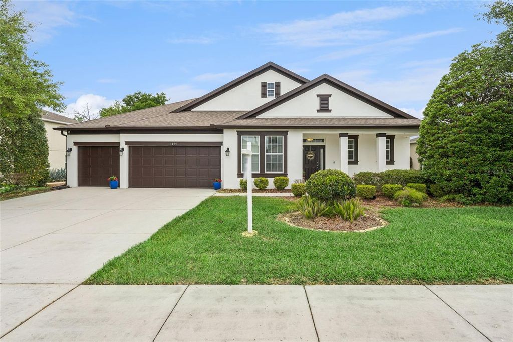 Photo of 1055 Rock Creek Street, Apopka, FL 32712 (MLS # O6394673)