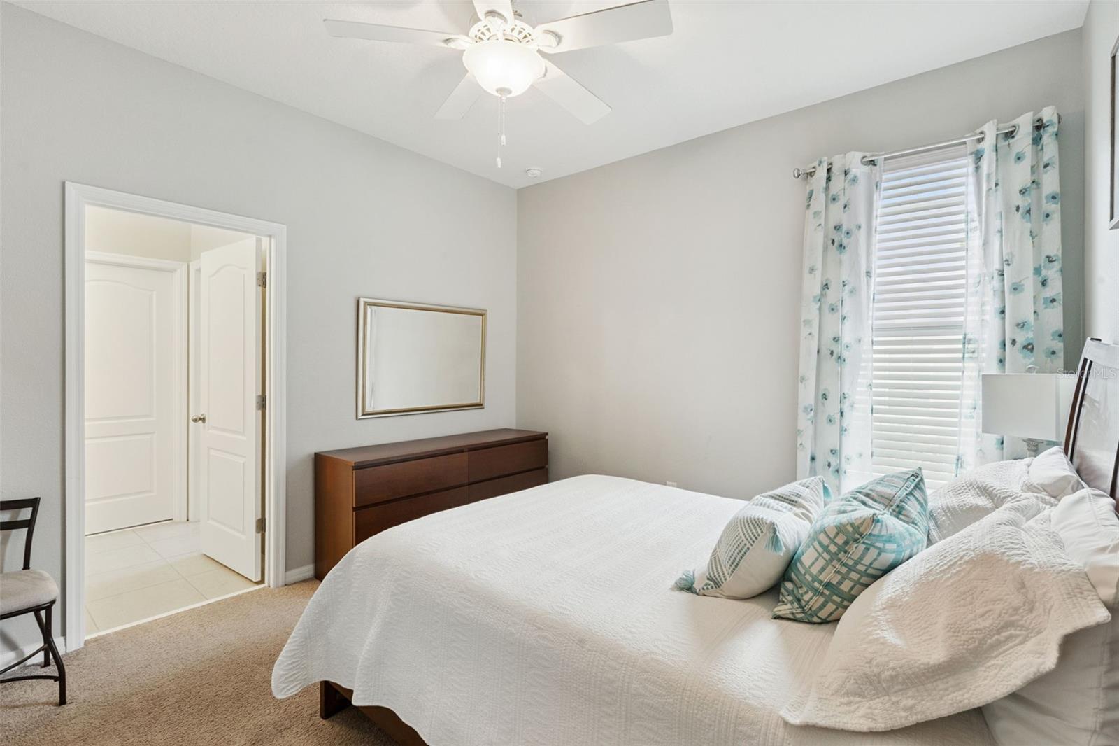 ROCK SPRINGS RIDGE PHASE - Residential