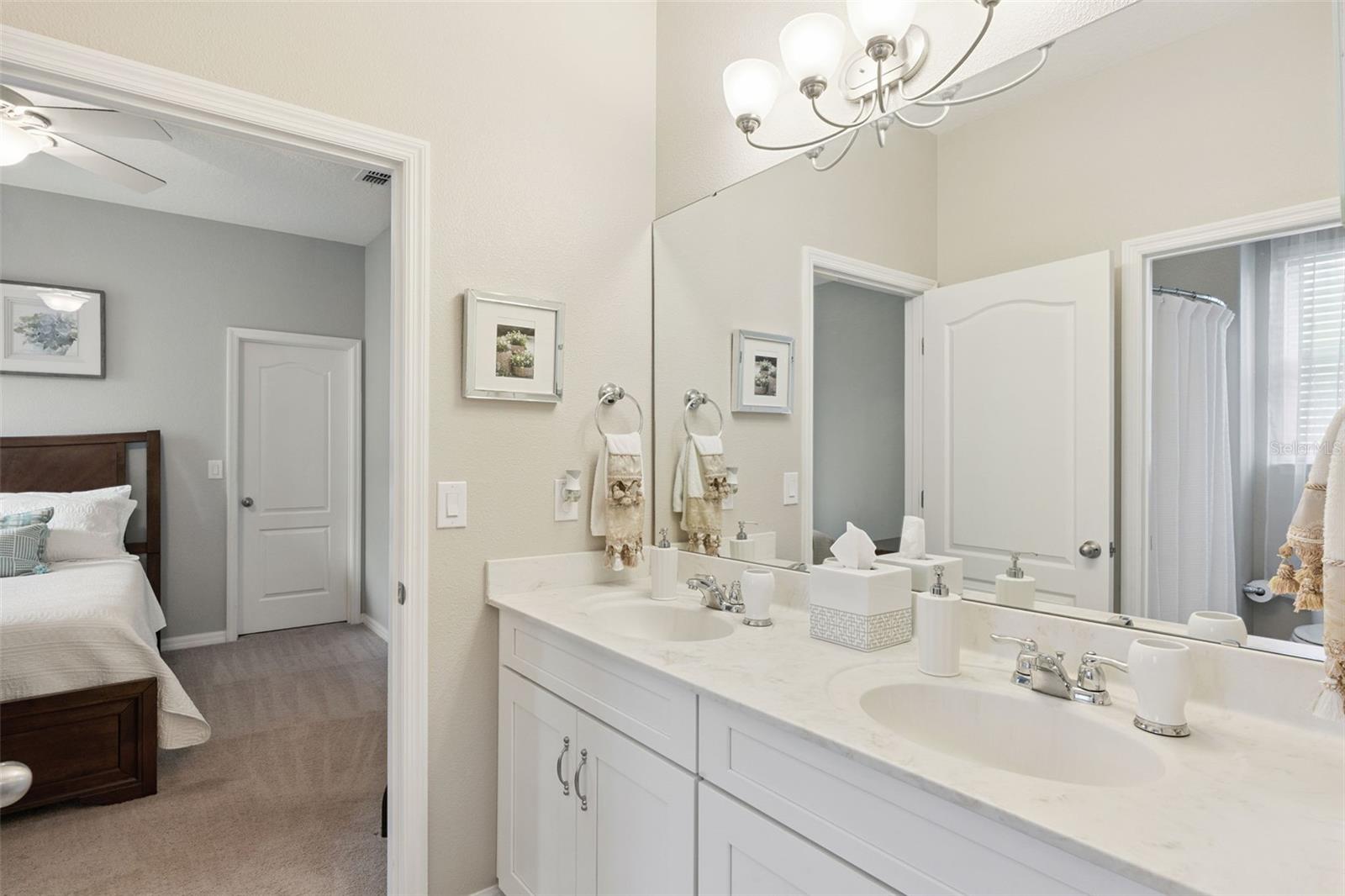 ROCK SPRINGS RIDGE PHASE - Residential