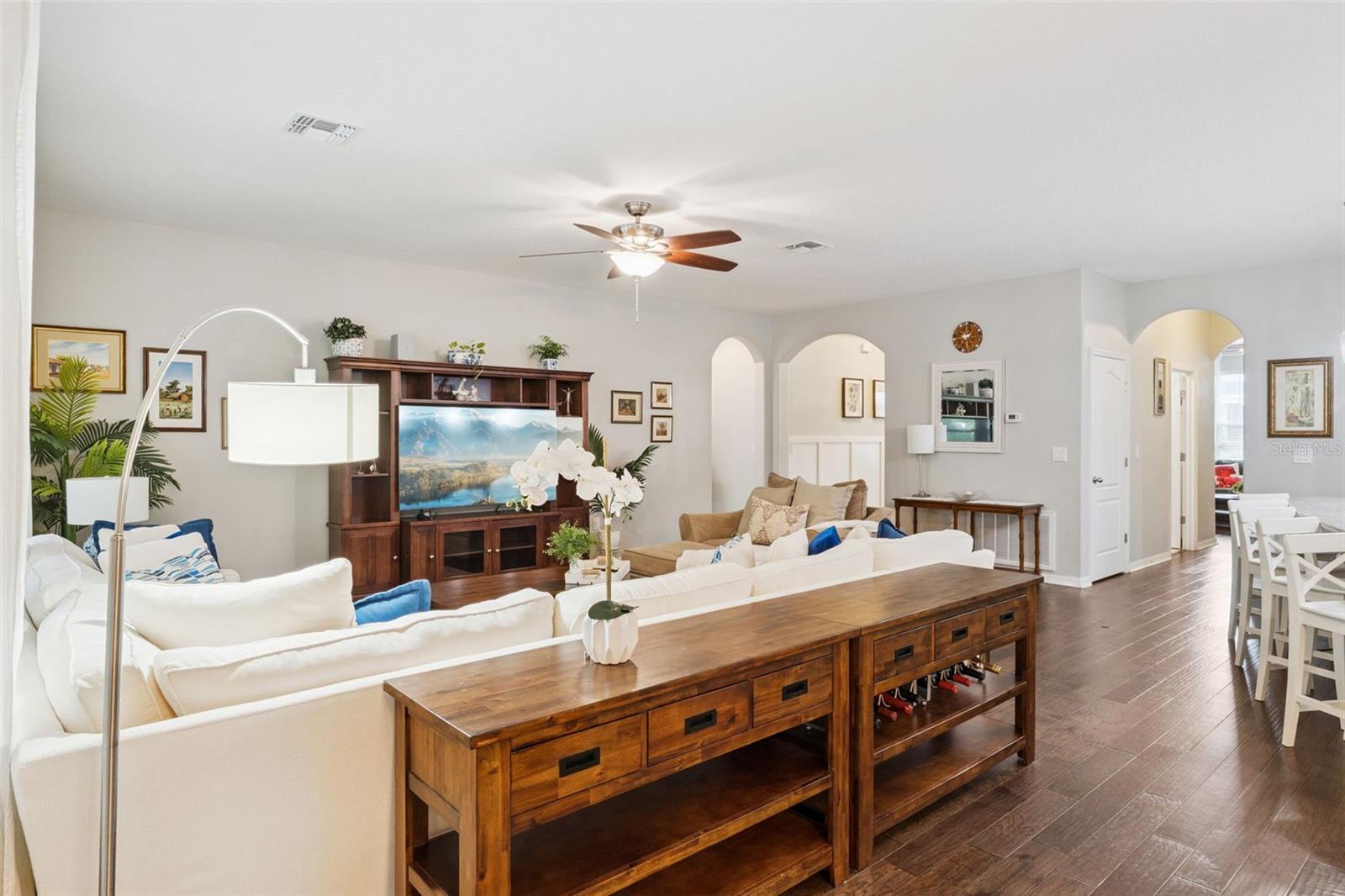 ROCK SPRINGS RIDGE PHASE - Residential