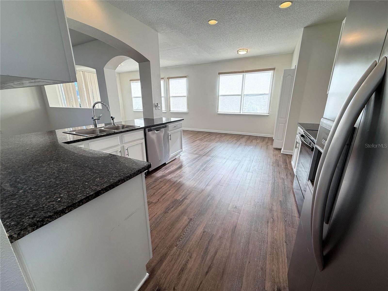 CADES COVE - Residential