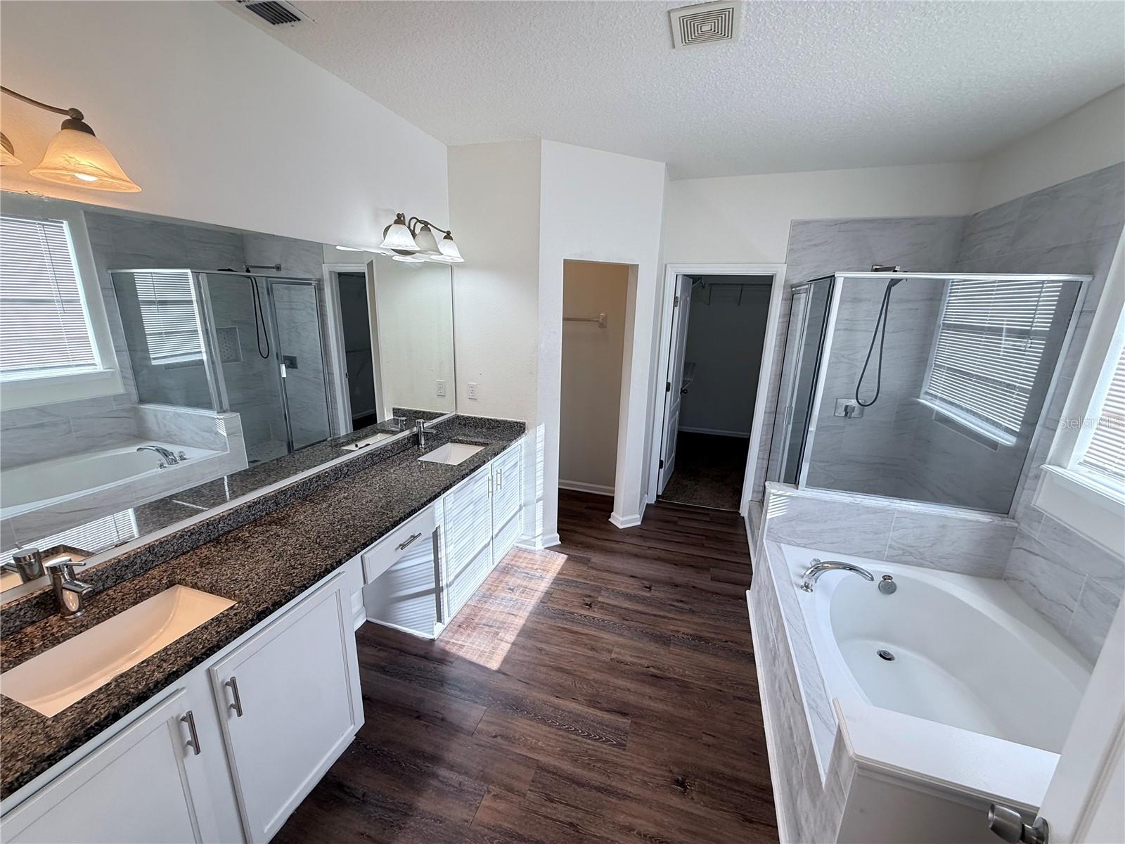 CADES COVE - Residential