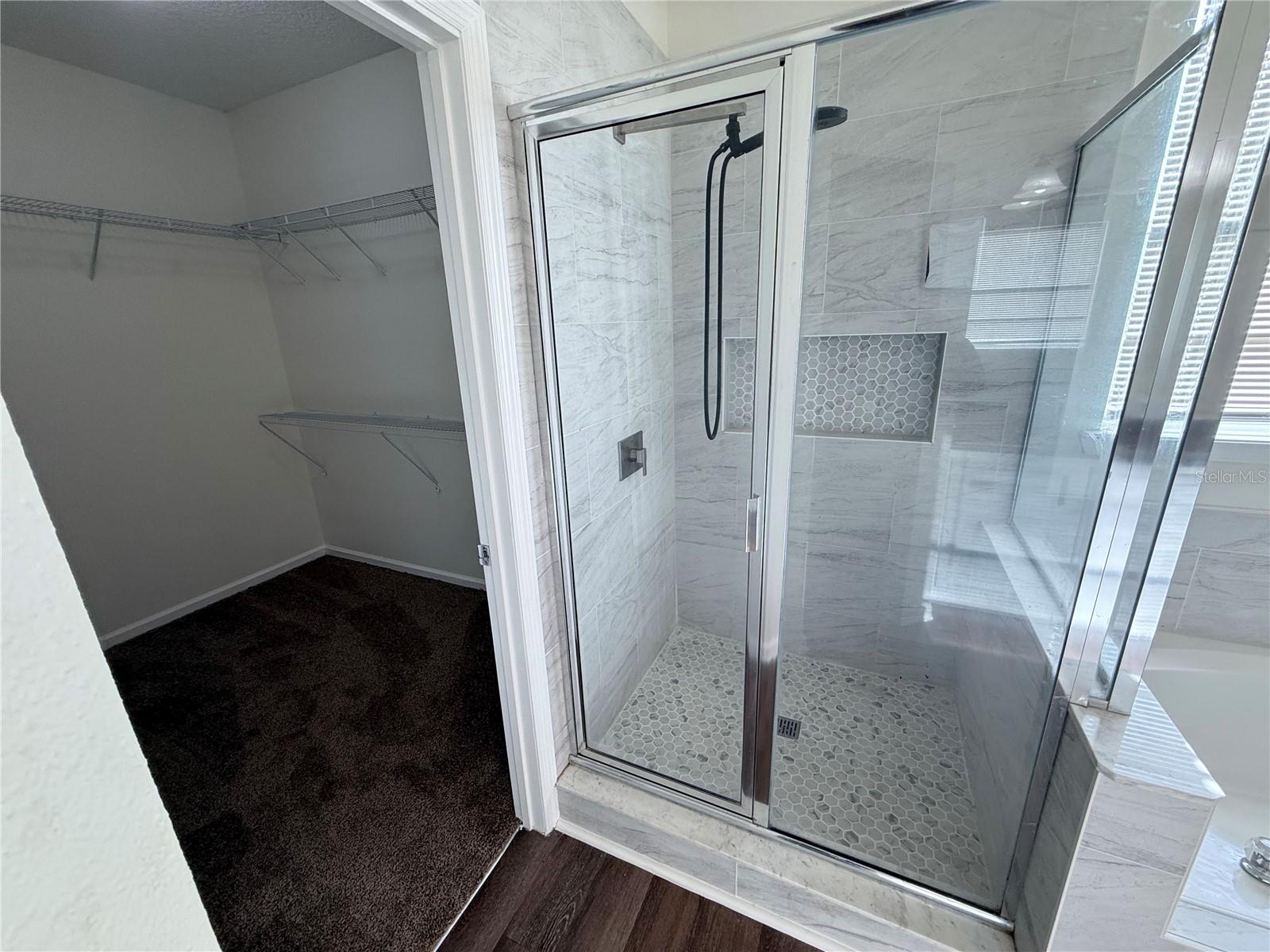 CADES COVE - Residential