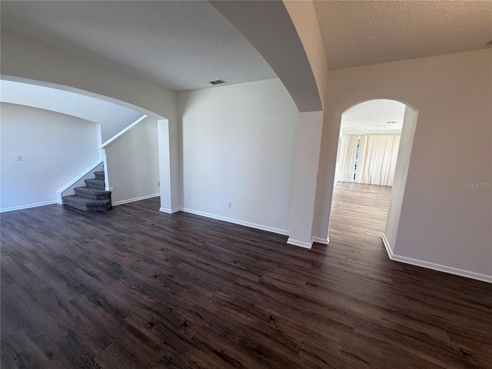 CADES COVE - Residential