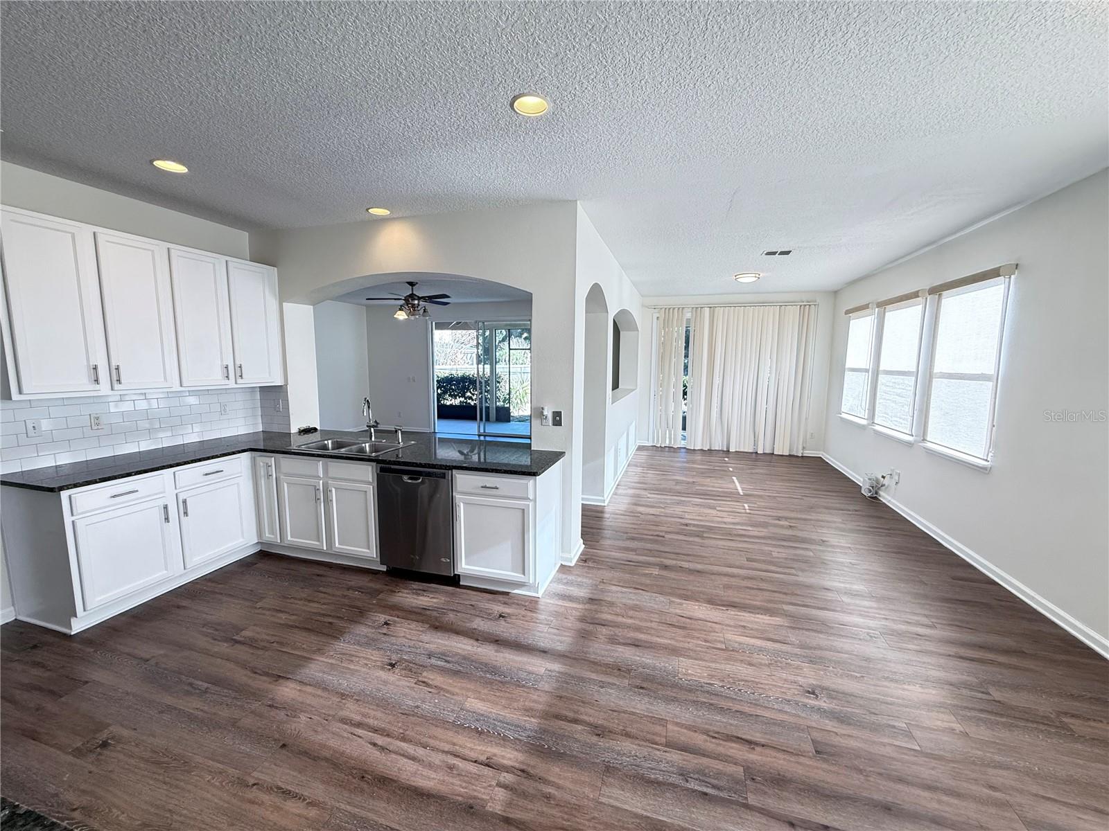 CADES COVE - Residential