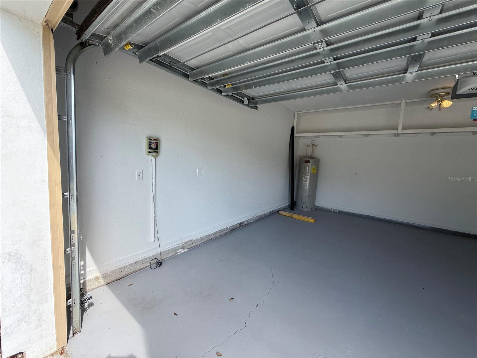 CADES COVE - Residential