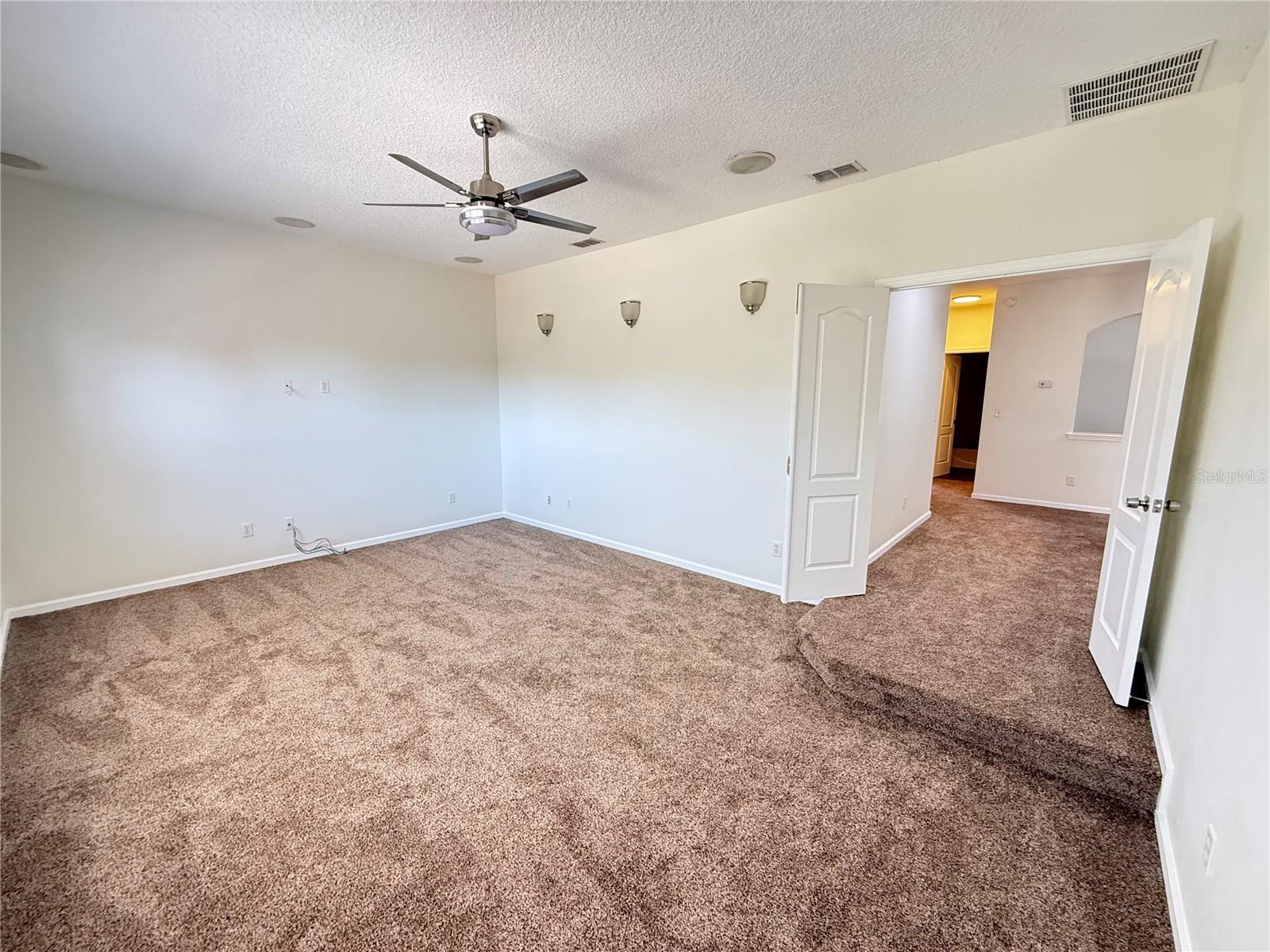 CADES COVE - Residential