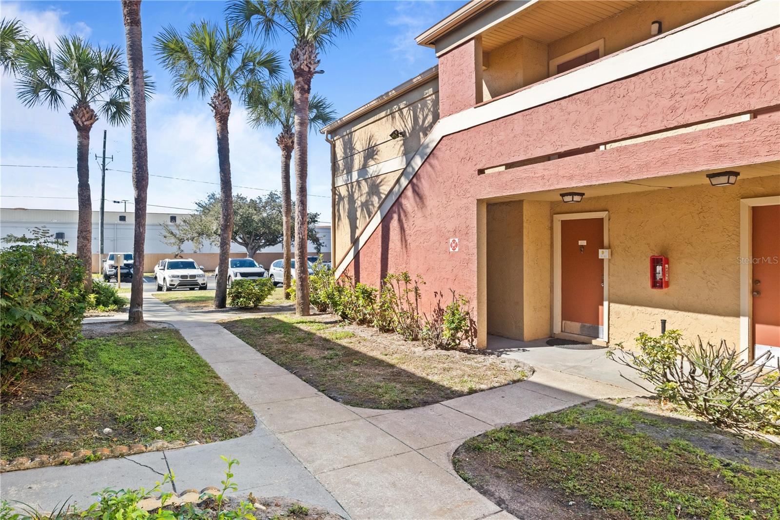 OXFORD SQUARE CONDO - Residential