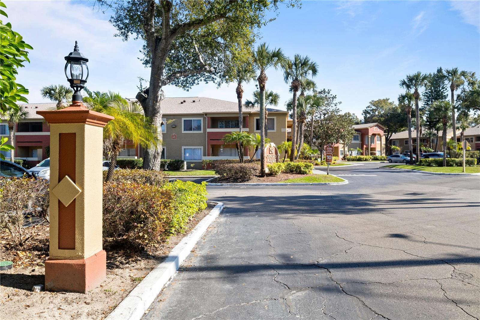 OXFORD SQUARE CONDO - Residential