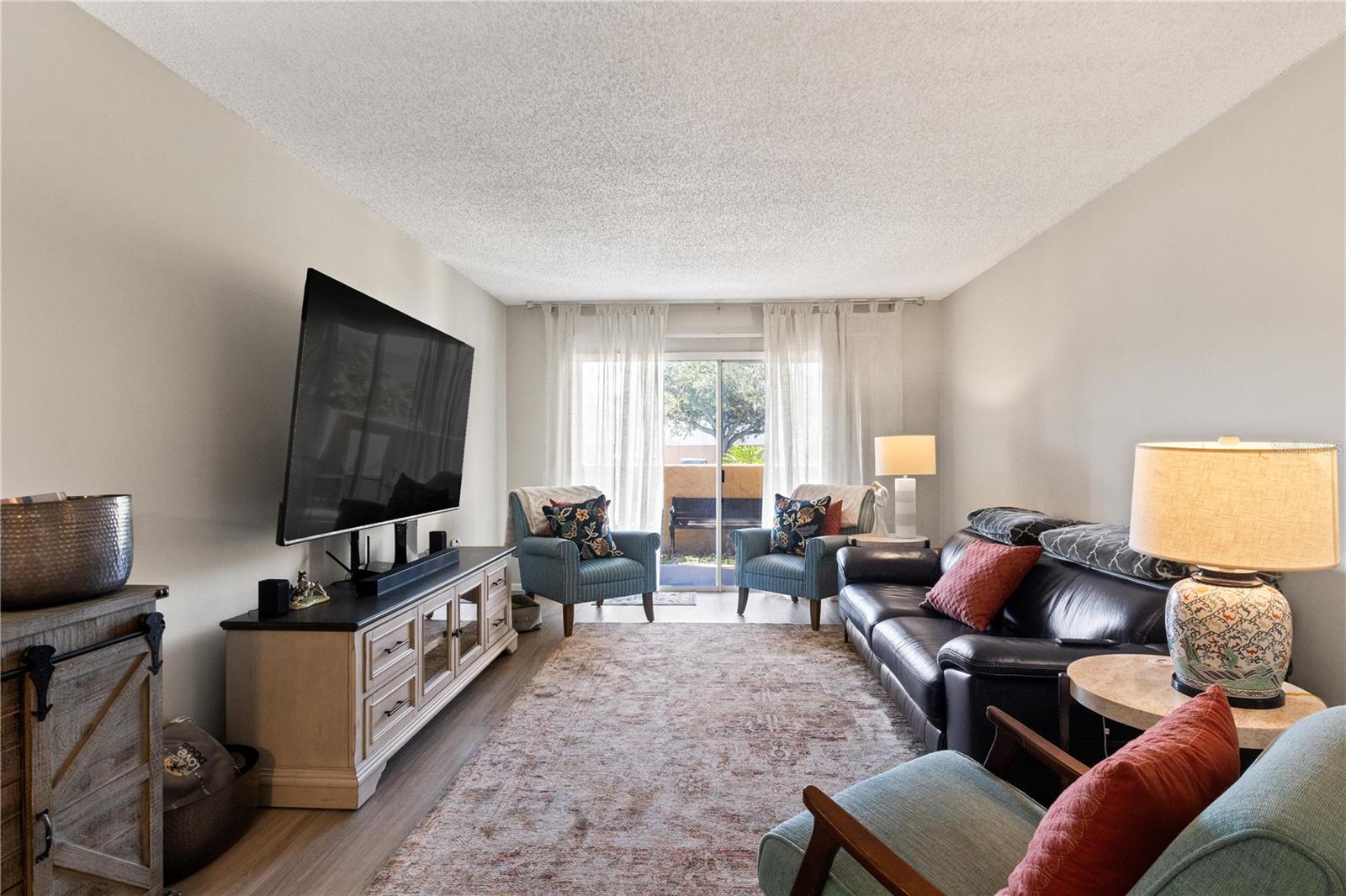 612 KENWICK CIRCLE 103