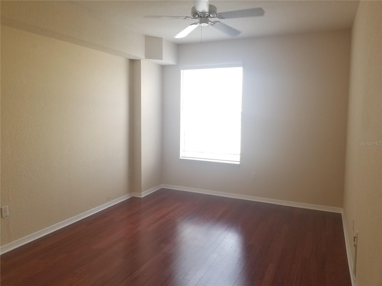 PARKCREST HARBOUR ISLAND CONDO - Residential Lease