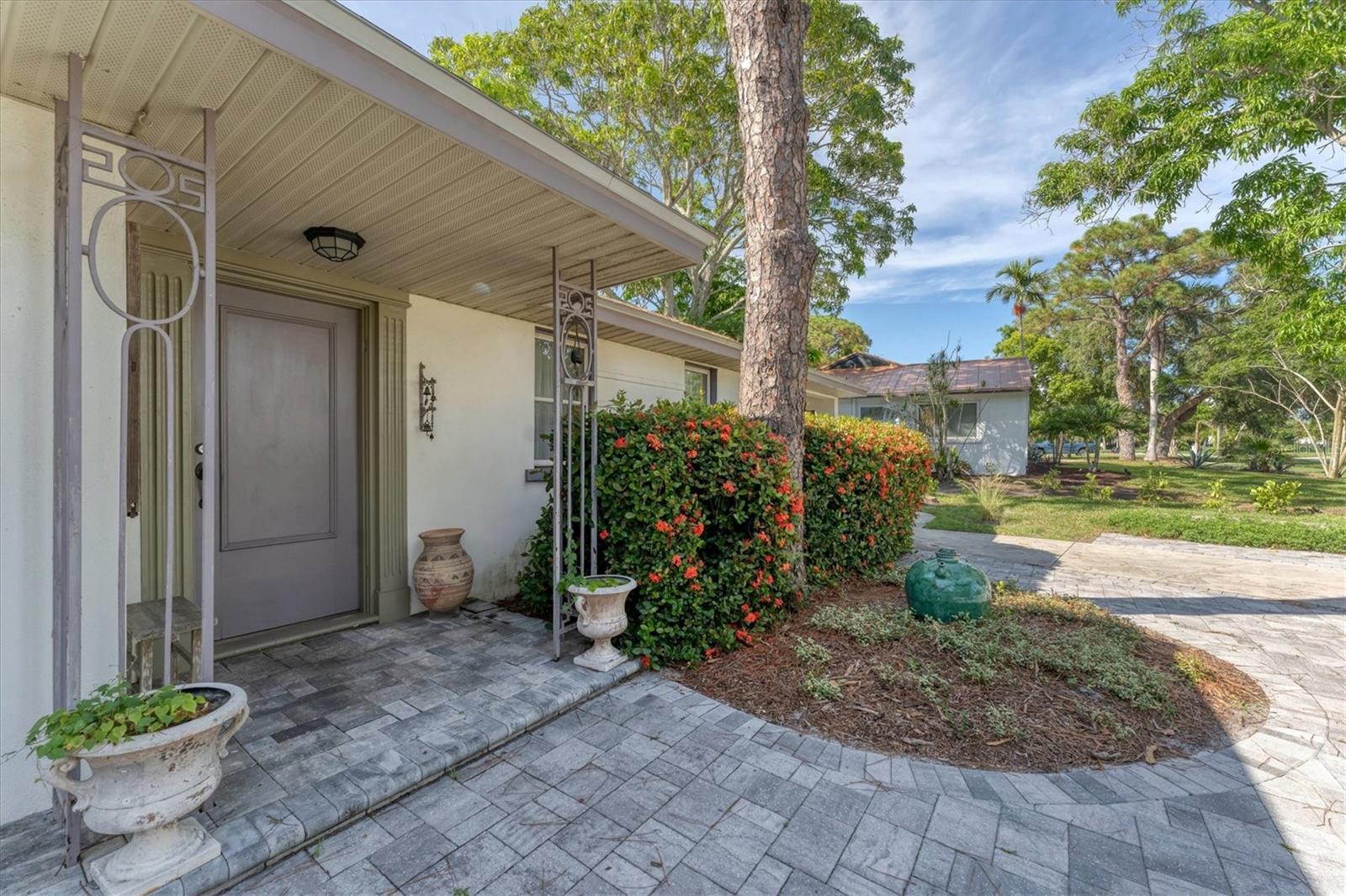 1116 MONTEZUMA DRIVE