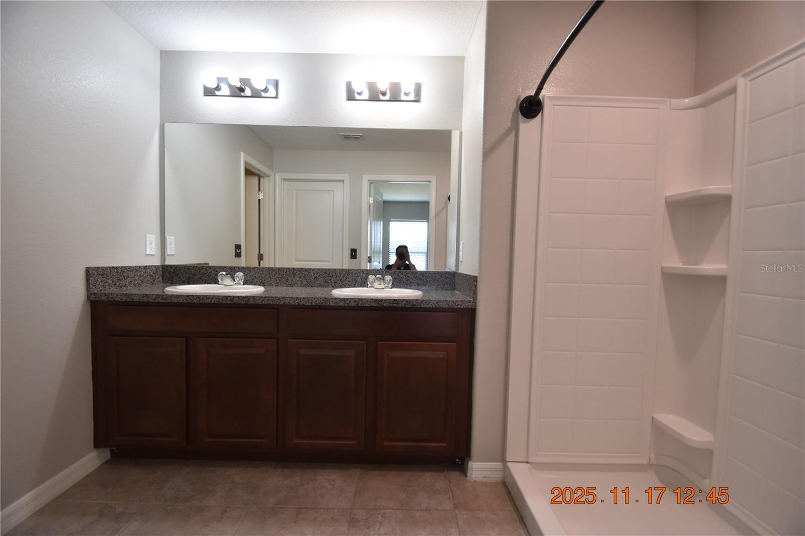 AYERSWORTH GLEN PH 3C - Residential Lease