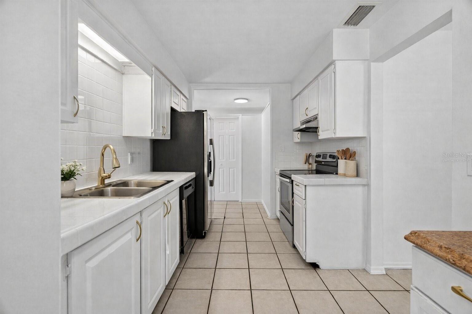 SUMMERSET NORTH SEC 3 - Residential