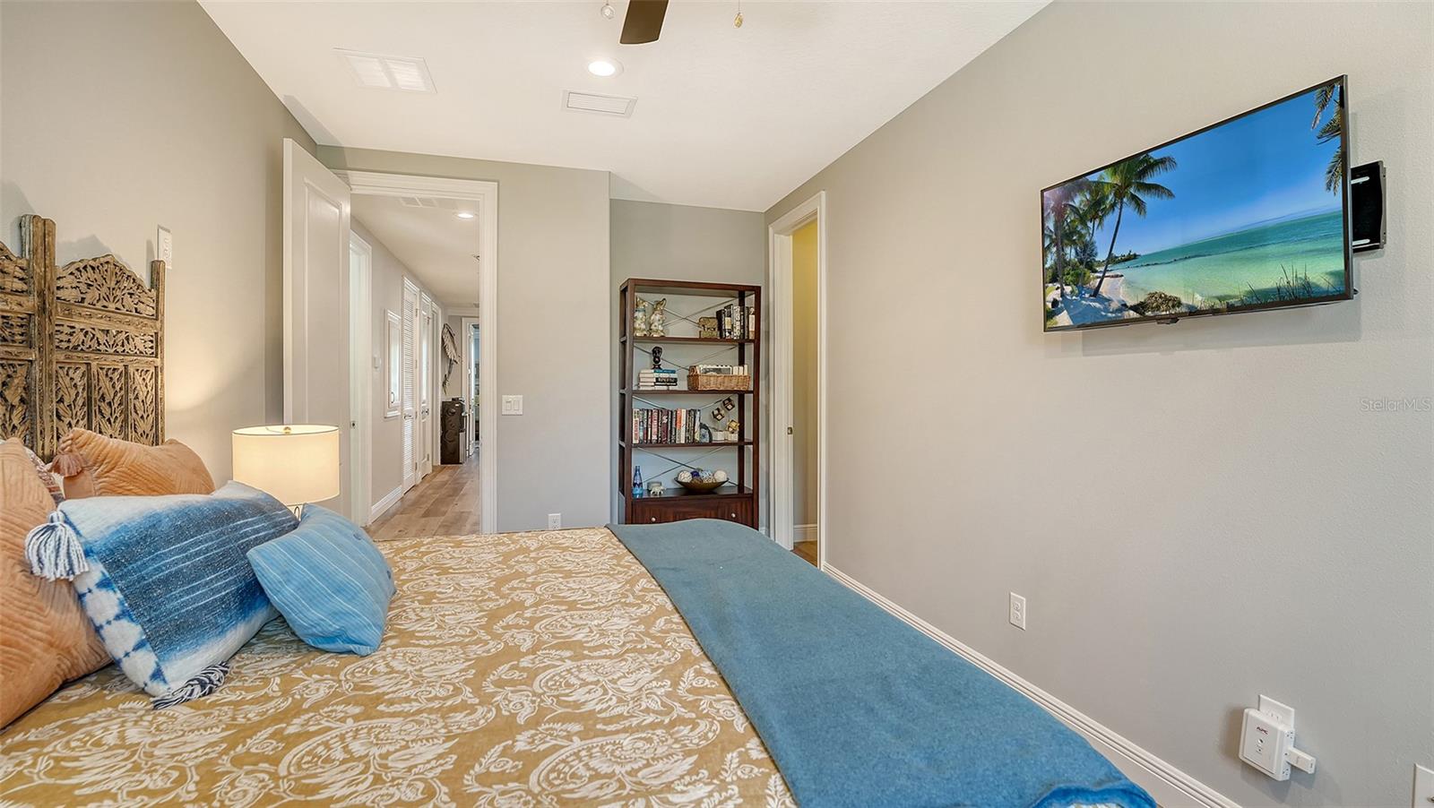 RED ROCK PARK - Residential