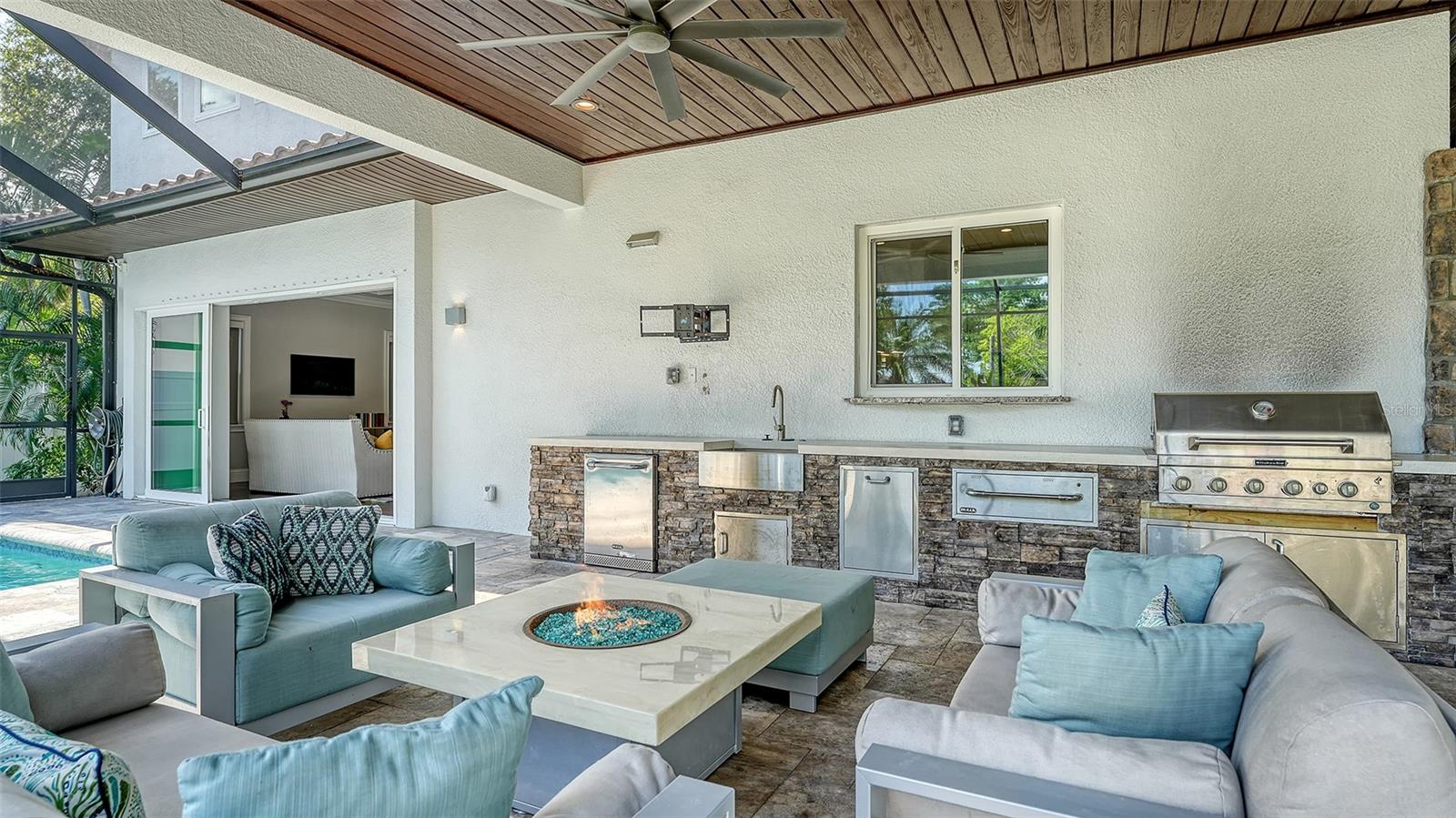 RED ROCK PARK - Residential