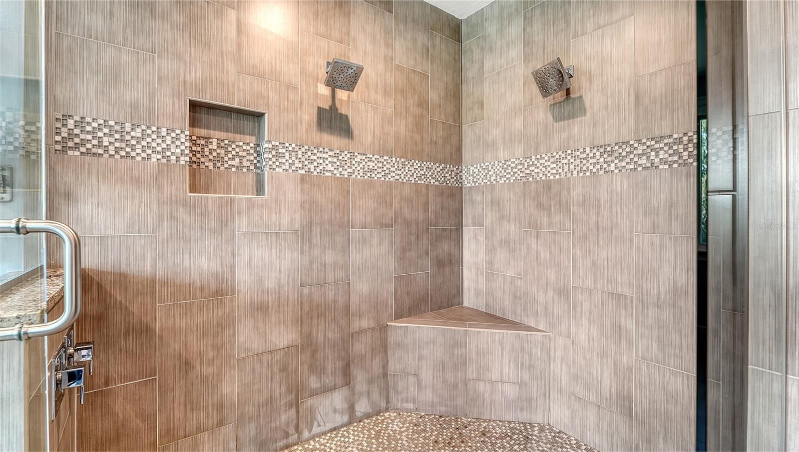 RED ROCK PARK - Residential