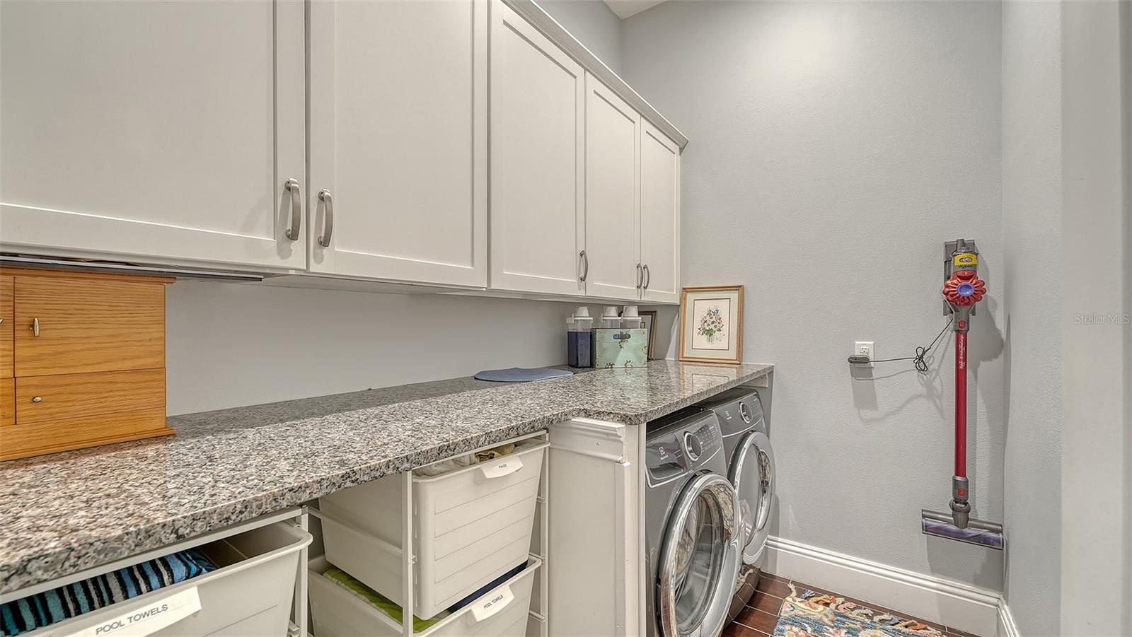 RED ROCK PARK - Residential