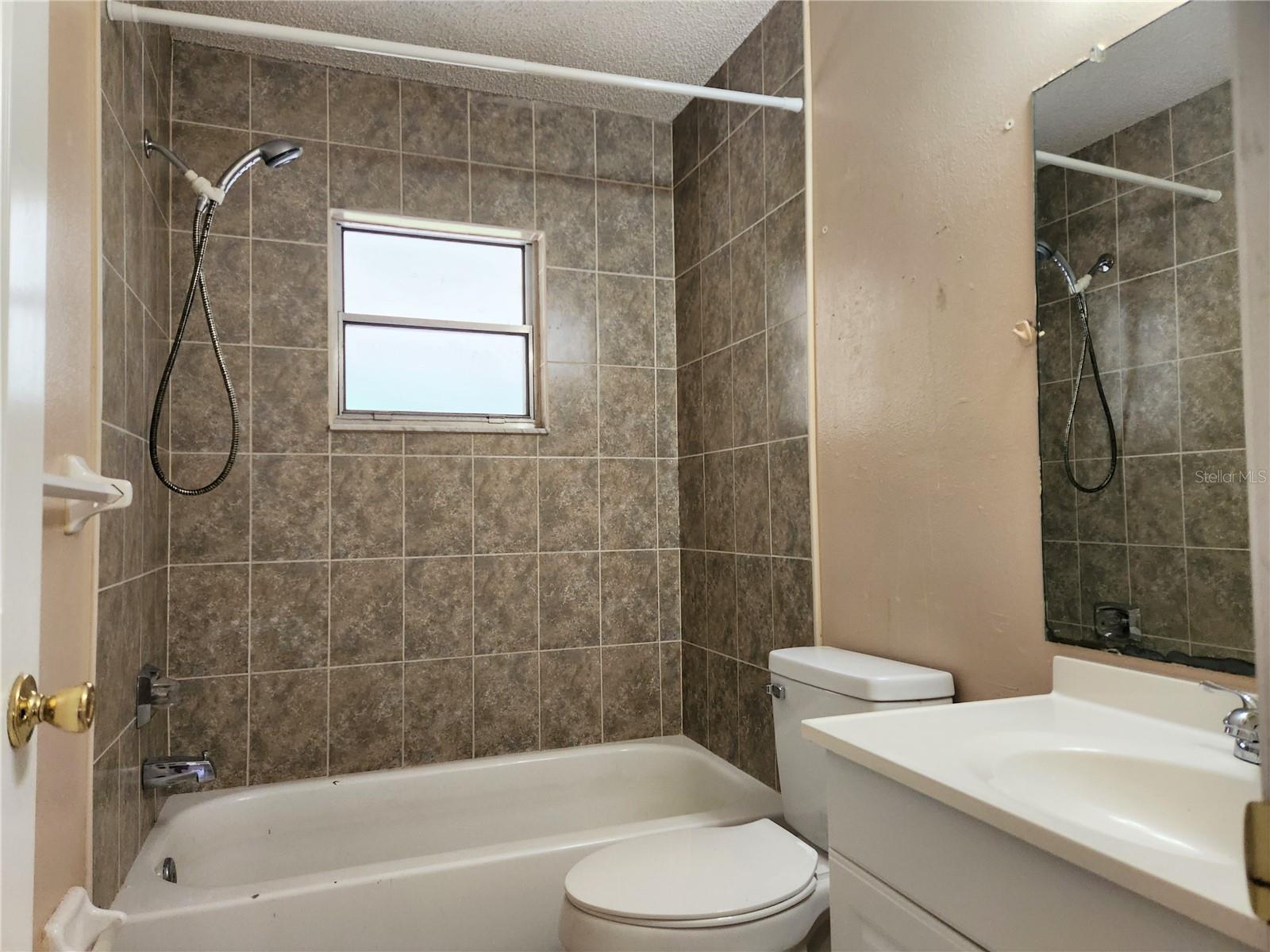 HIGHLANDS - Residential