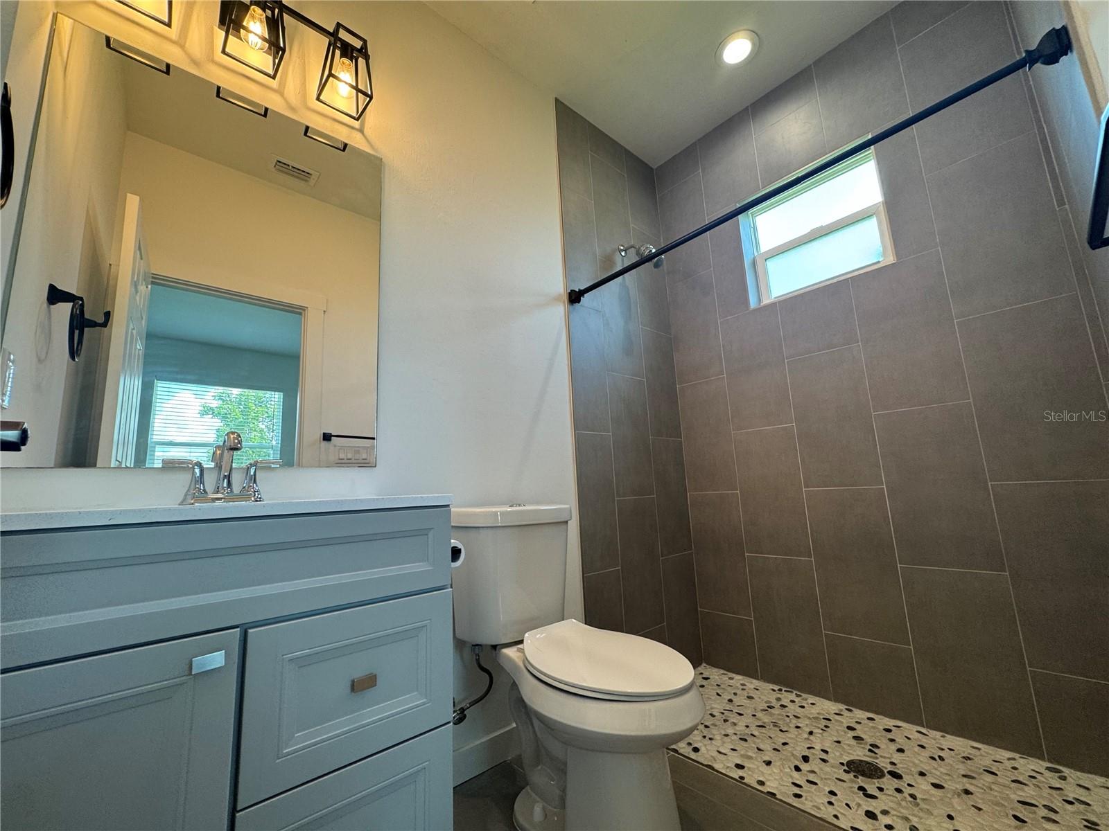 LEHIGH ESTATES - Residential Lease