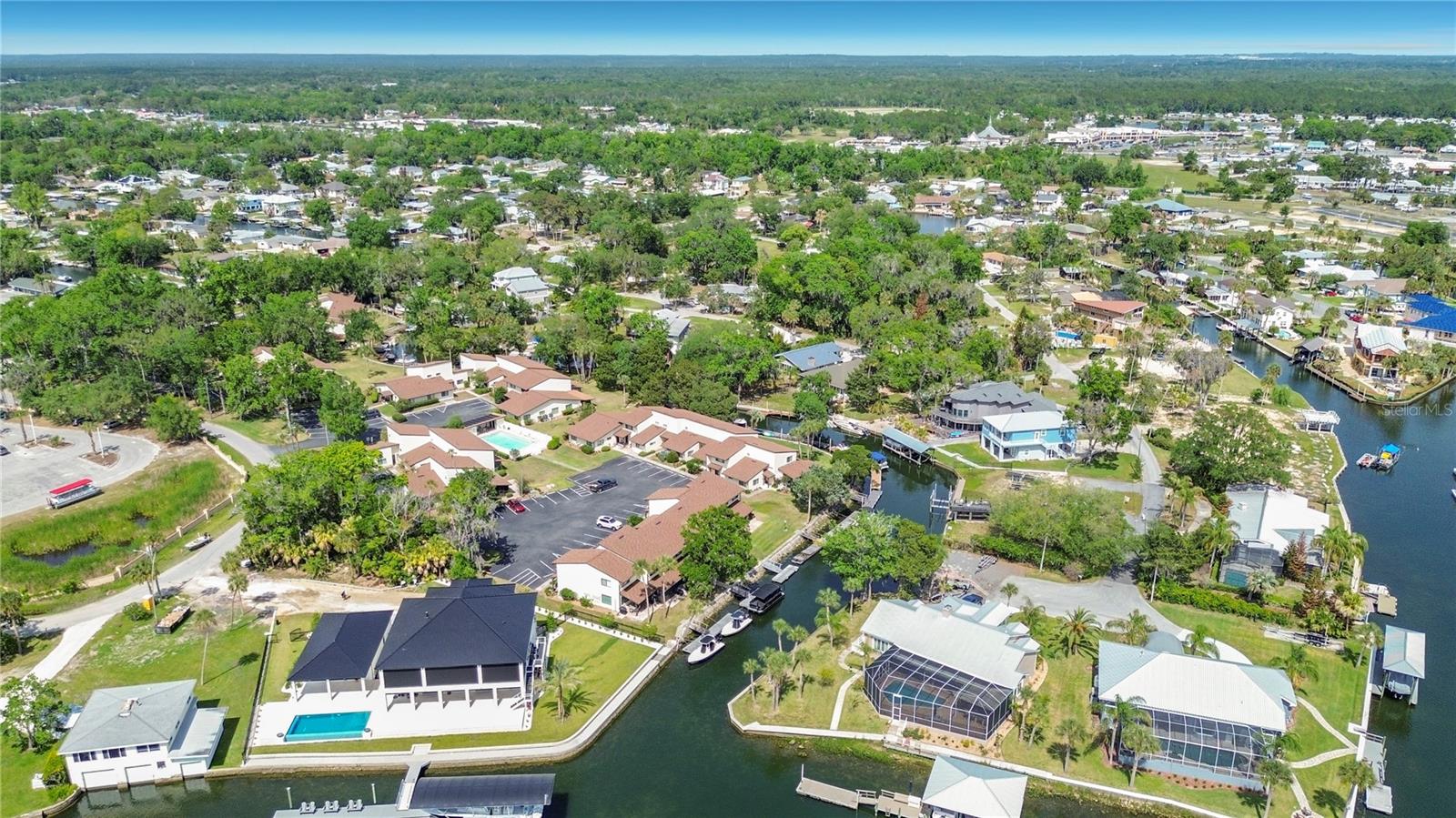 PARADISE POINT VILLAS CONDO - Residential