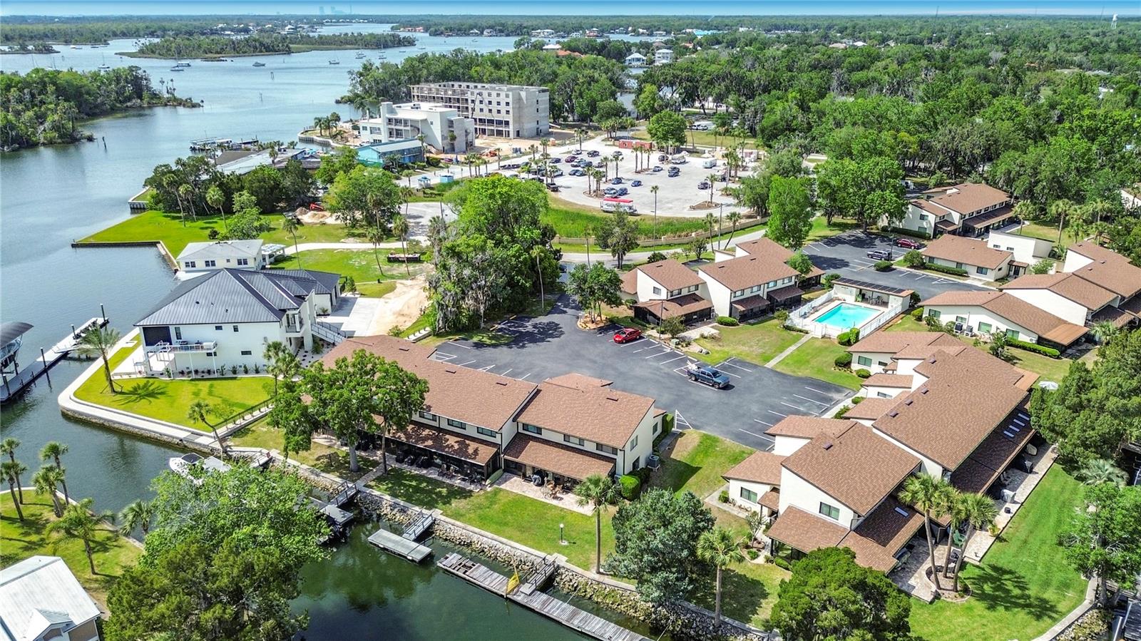 PARADISE POINT VILLAS CONDO - Residential