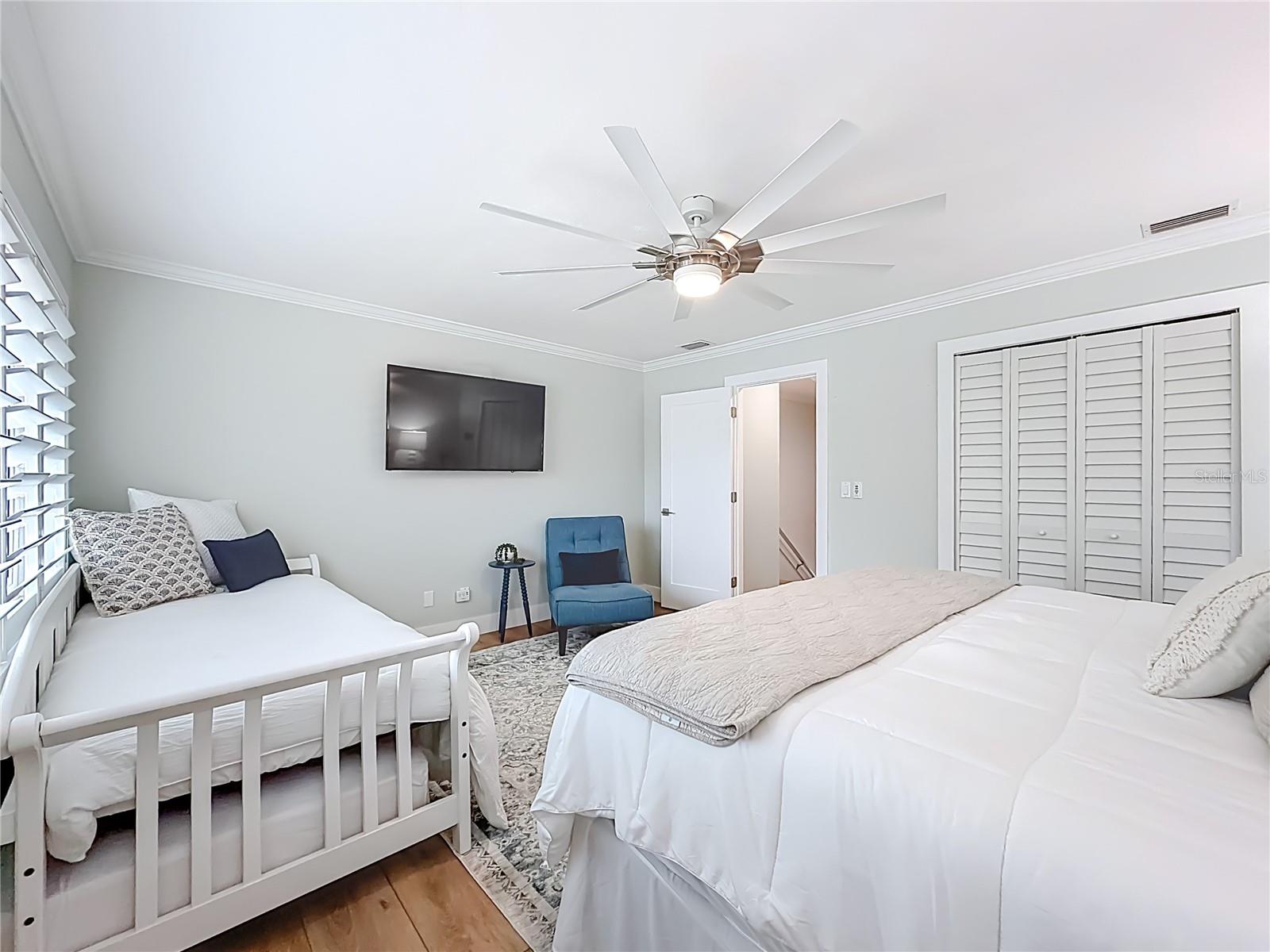 PARADISE POINT VILLAS CONDO - Residential