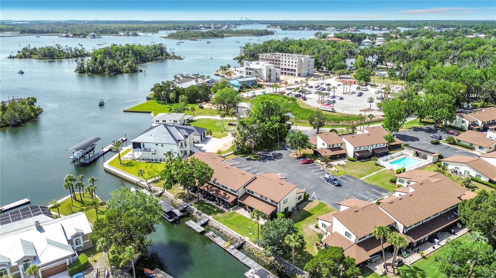 PARADISE POINT VILLAS CONDO - Residential