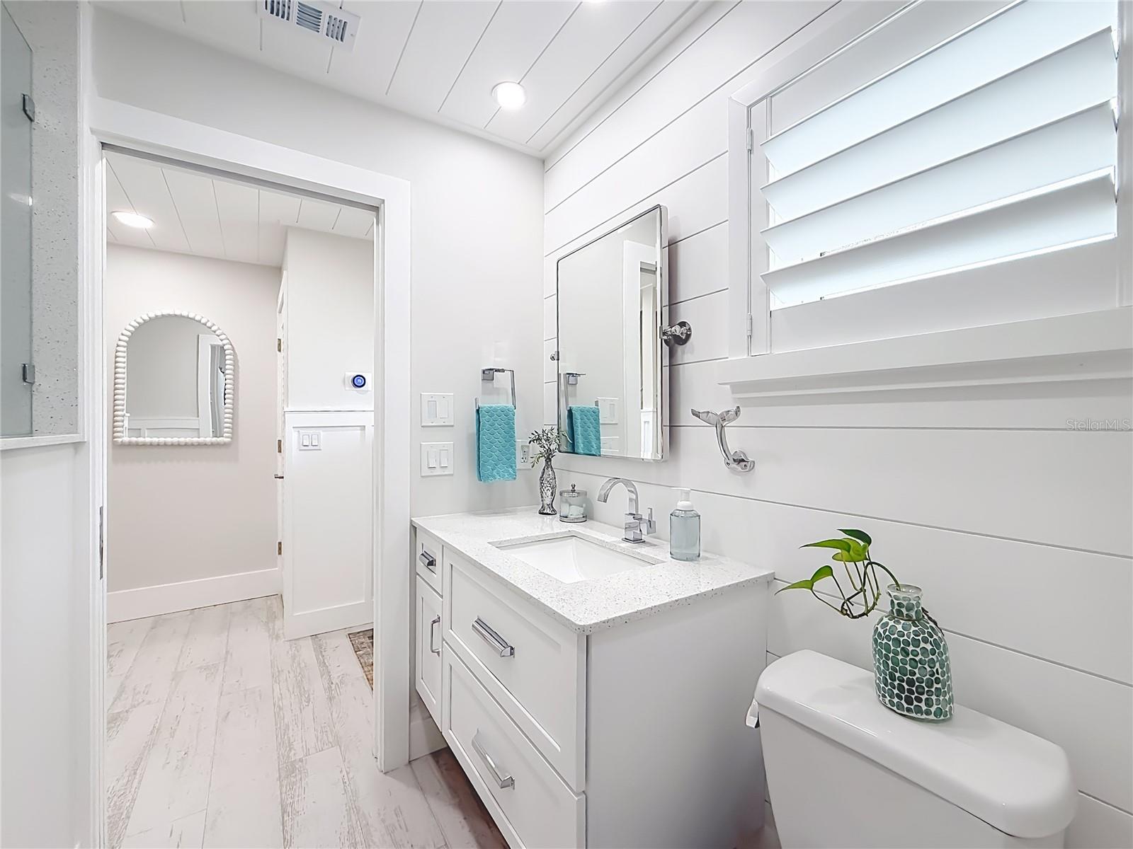 PARADISE POINT VILLAS CONDO - Residential