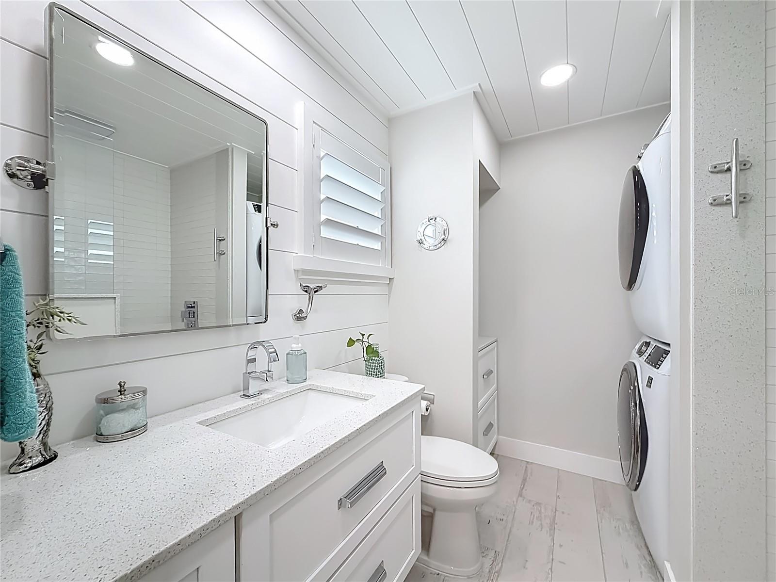 PARADISE POINT VILLAS CONDO - Residential