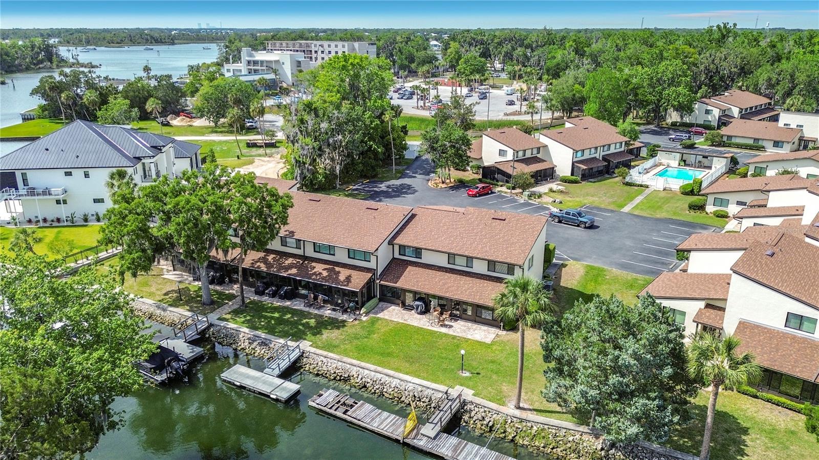 PARADISE POINT VILLAS CONDO - Residential