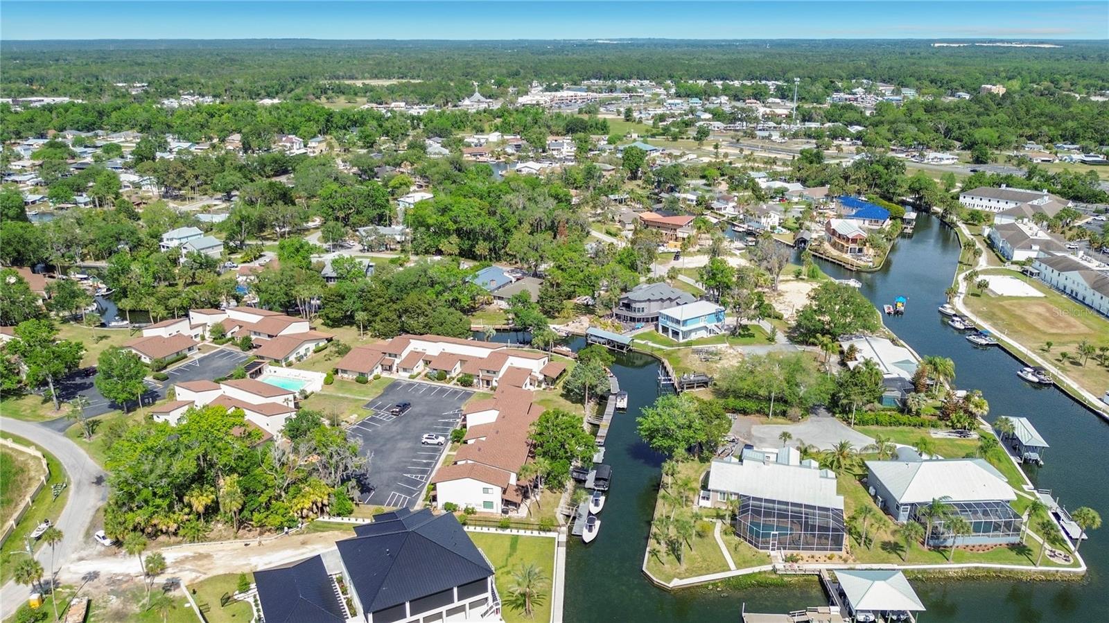 PARADISE POINT VILLAS CONDO - Residential