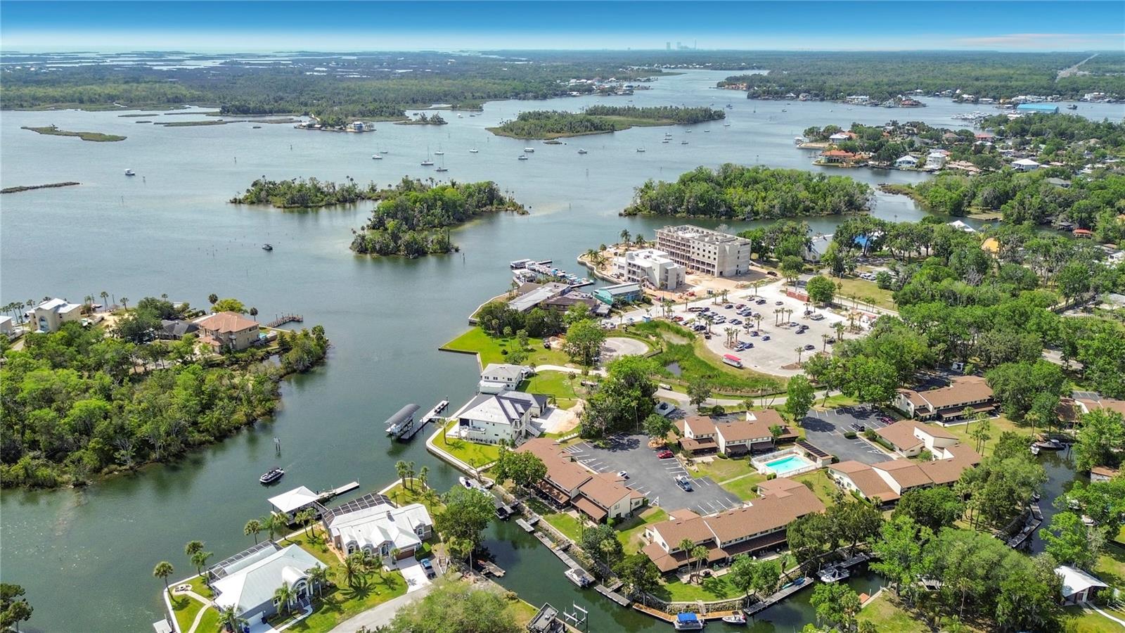 PARADISE POINT VILLAS CONDO - Residential