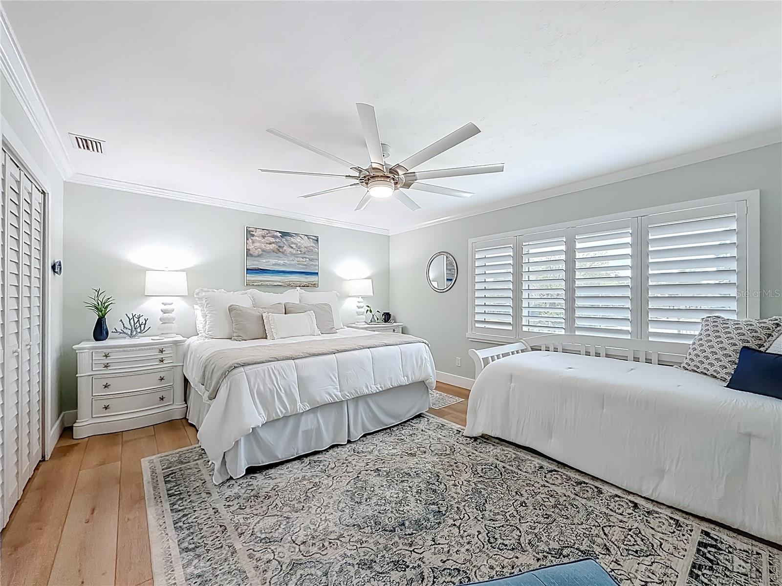 PARADISE POINT VILLAS CONDO - Residential