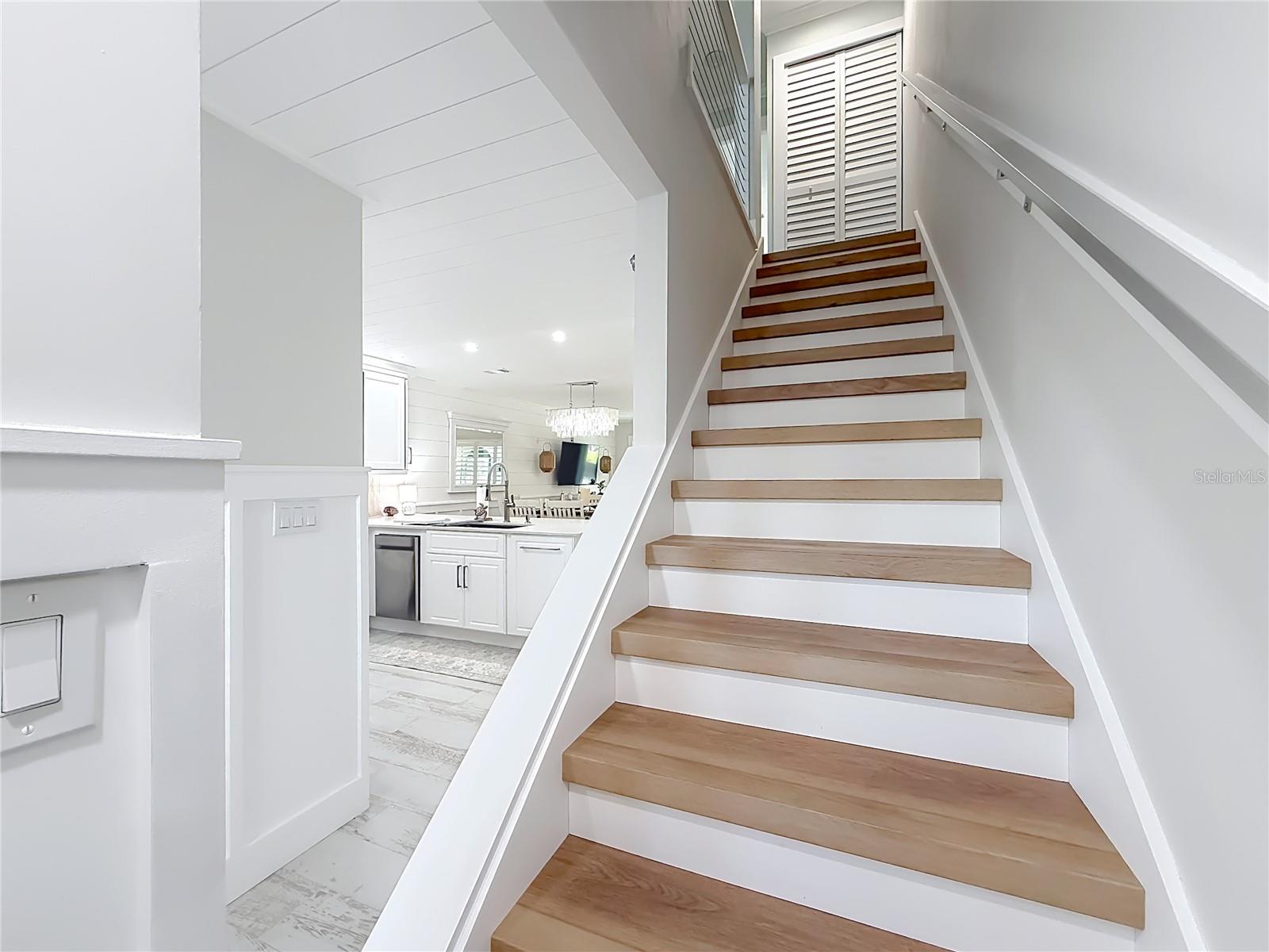 PARADISE POINT VILLAS CONDO - Residential