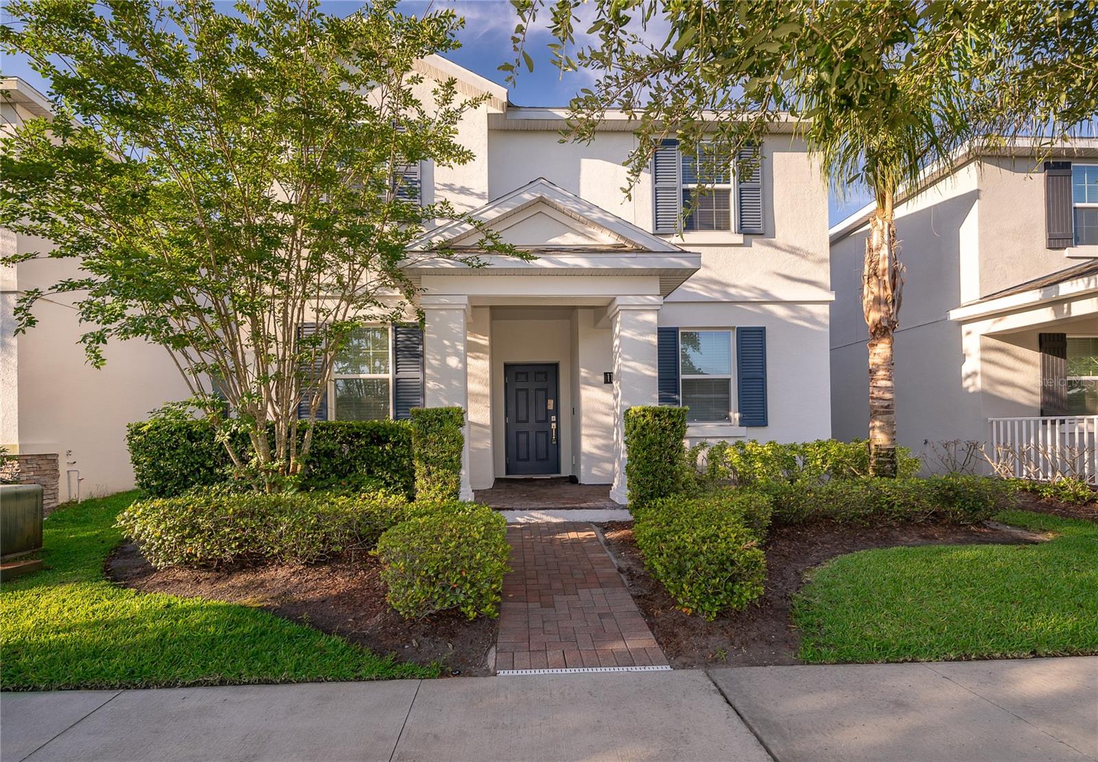11100 LONGLEAF WOODS DRIVE