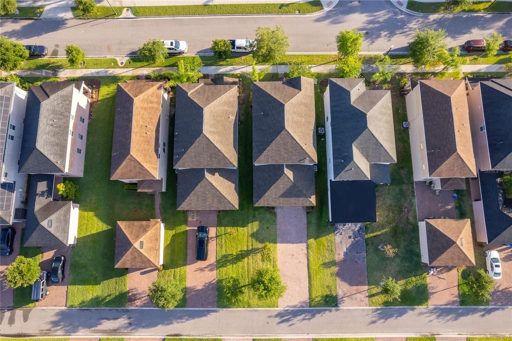 Photo of 11100 Longleaf Woods Drive, Orlando, FL 32832 (MLS # O6410040)