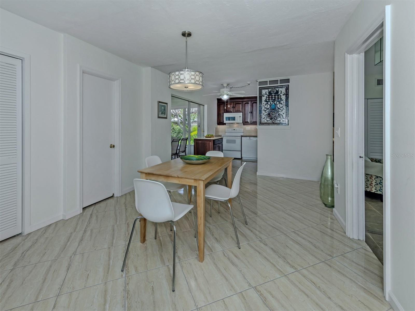 VENEZIA PARK SEC OF VENICE - Residential