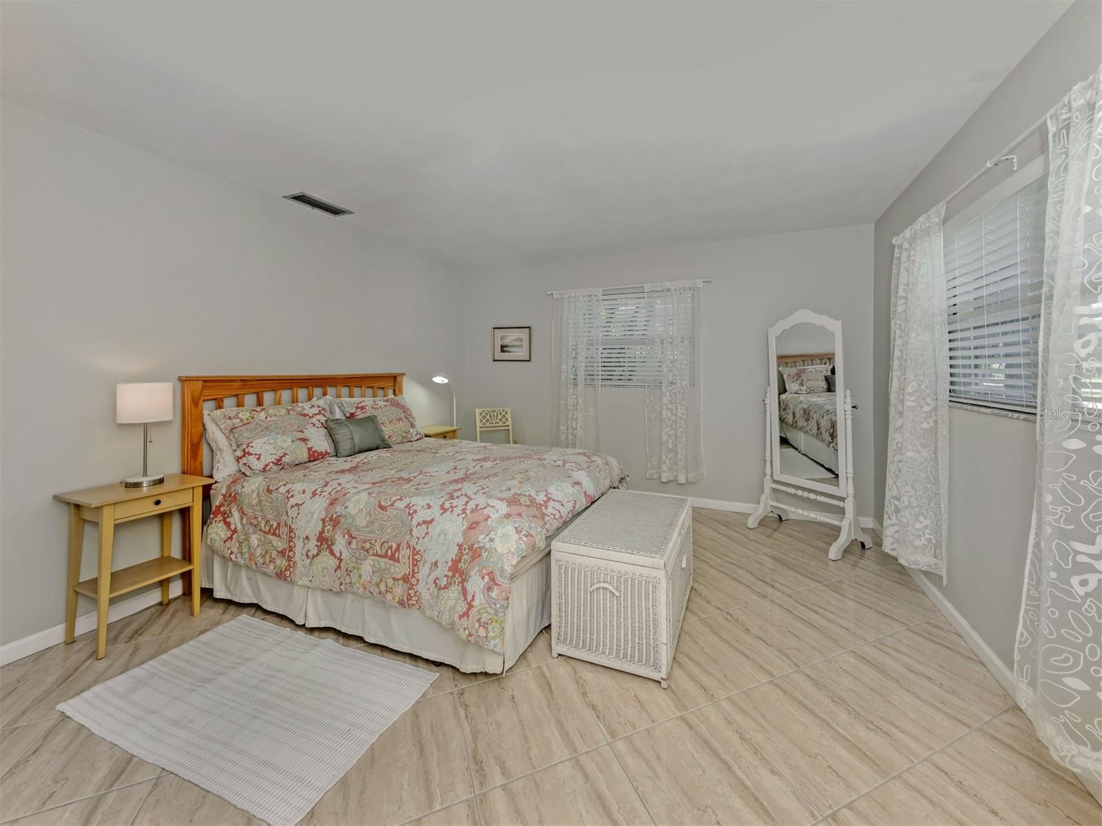 VENEZIA PARK SEC OF VENICE - Residential