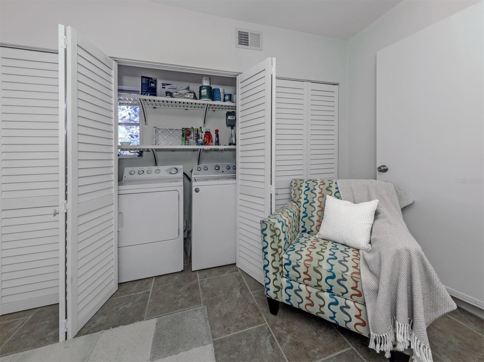 VENEZIA PARK SEC OF VENICE - Residential