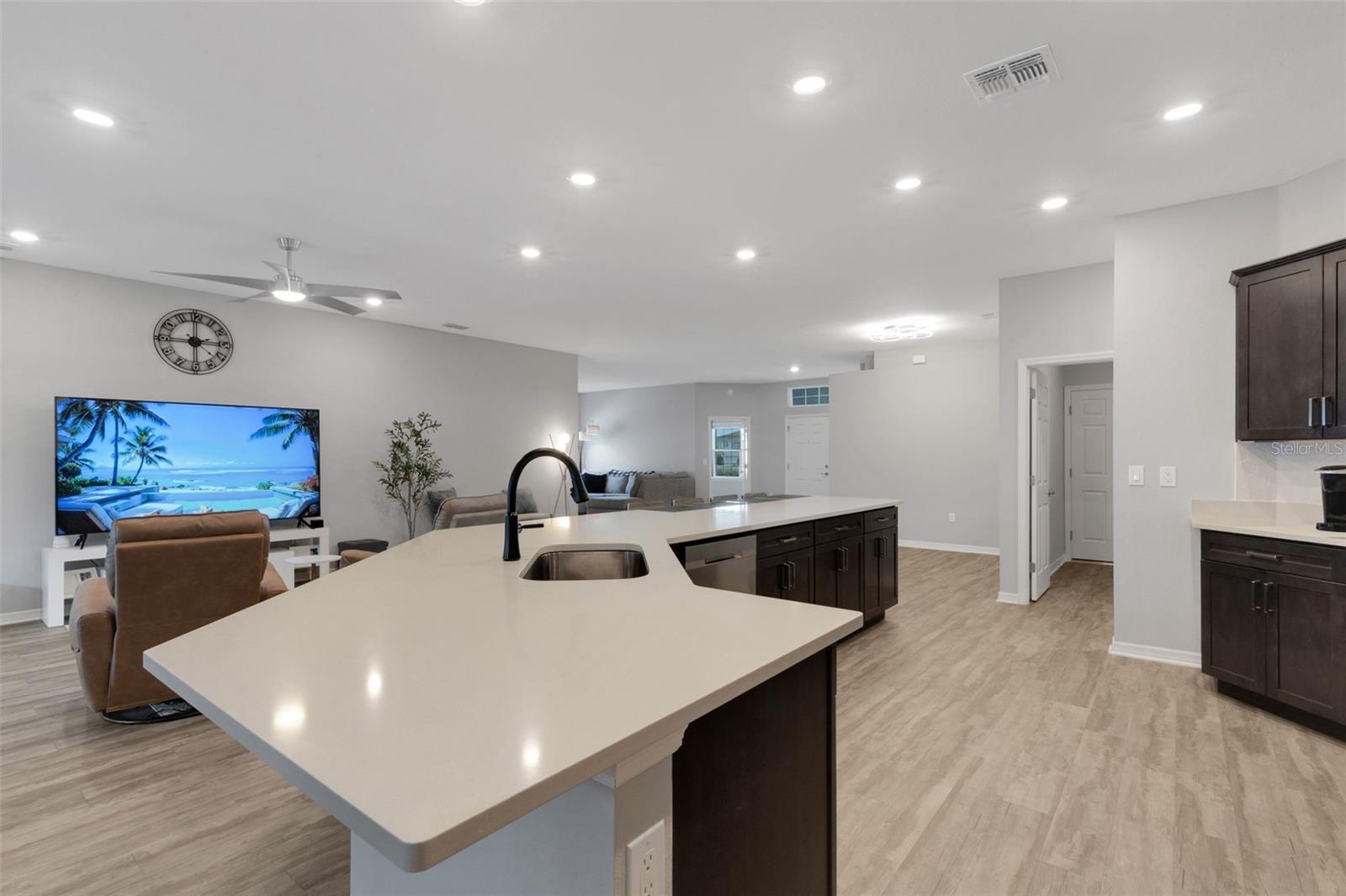 BRIDGEPORT LAKES PH 1 - Residential