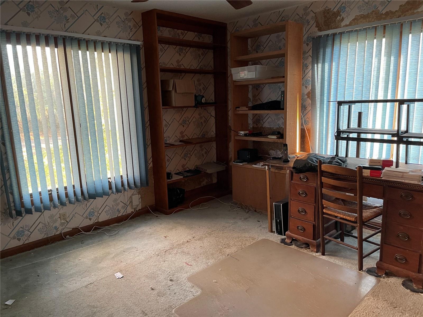 WALDEN POND - Residential