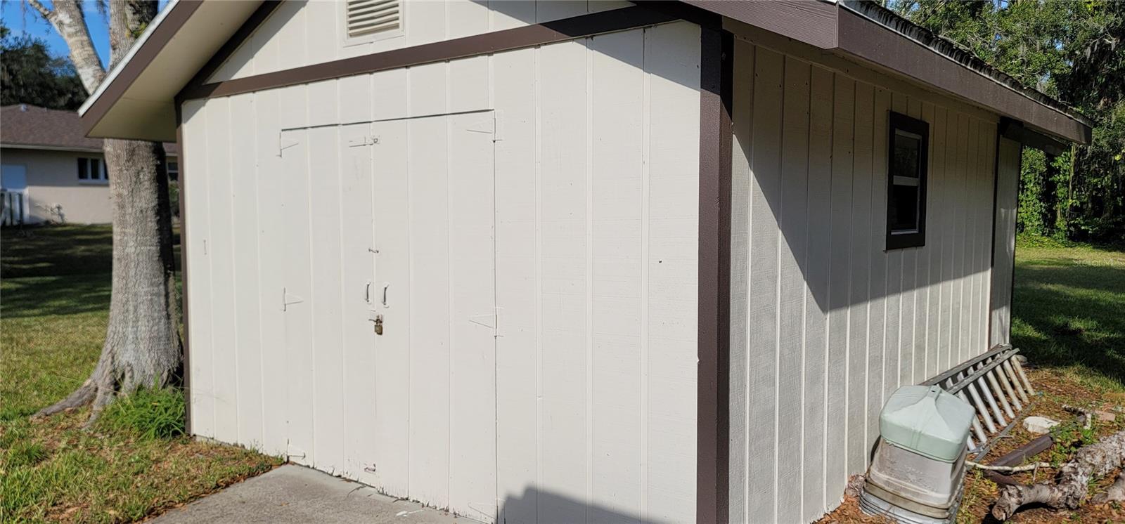 WALDEN POND - Residential