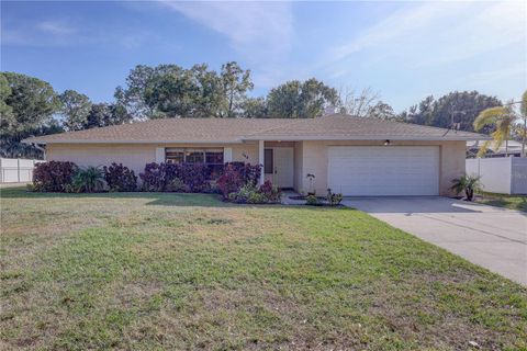 Photo of 544 Coleman Drive W, Winter Haven, FL 33884 (MLS # P4937181)