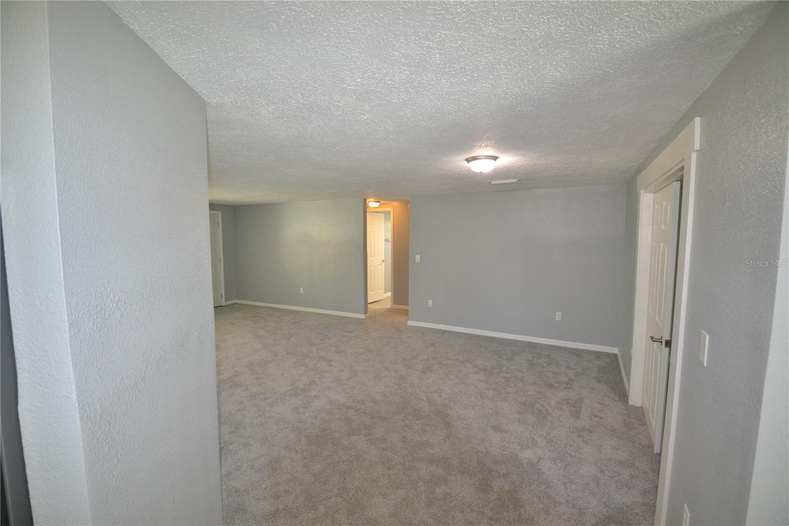 MARTHAS VINEYARD - Residential