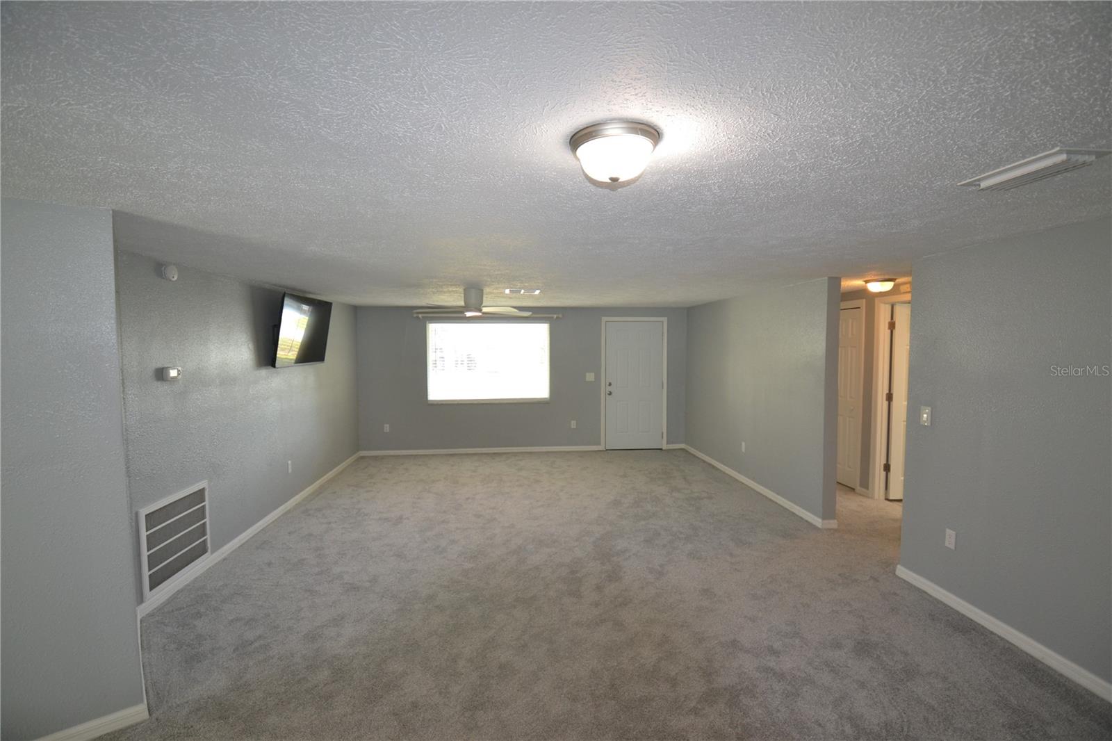 MARTHAS VINEYARD - Residential