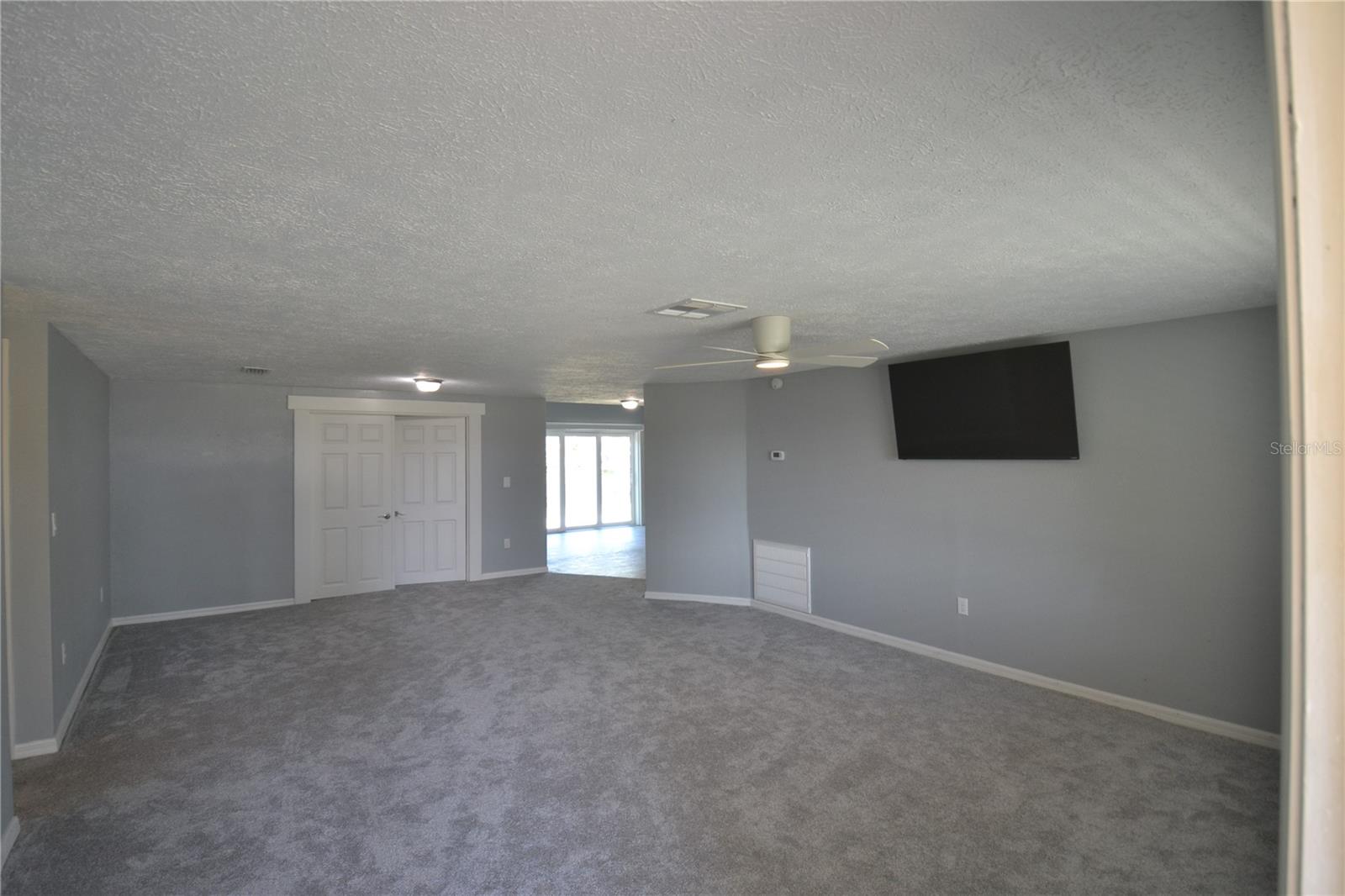 MARTHAS VINEYARD - Residential