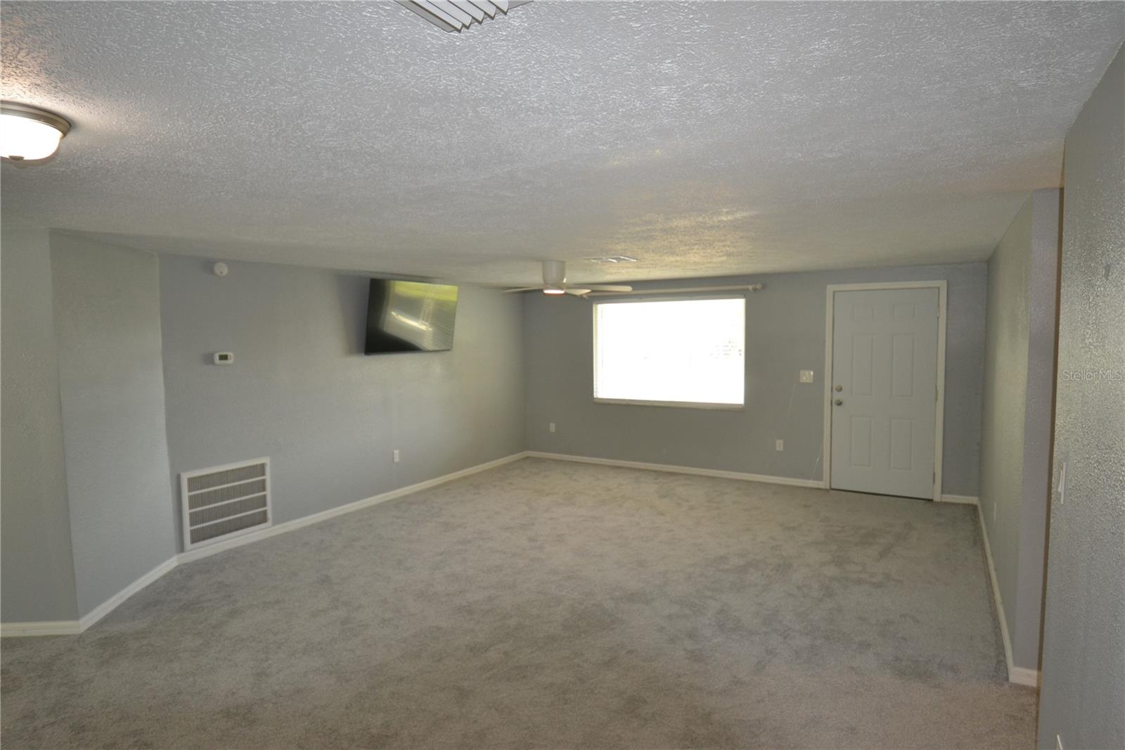 MARTHAS VINEYARD - Residential