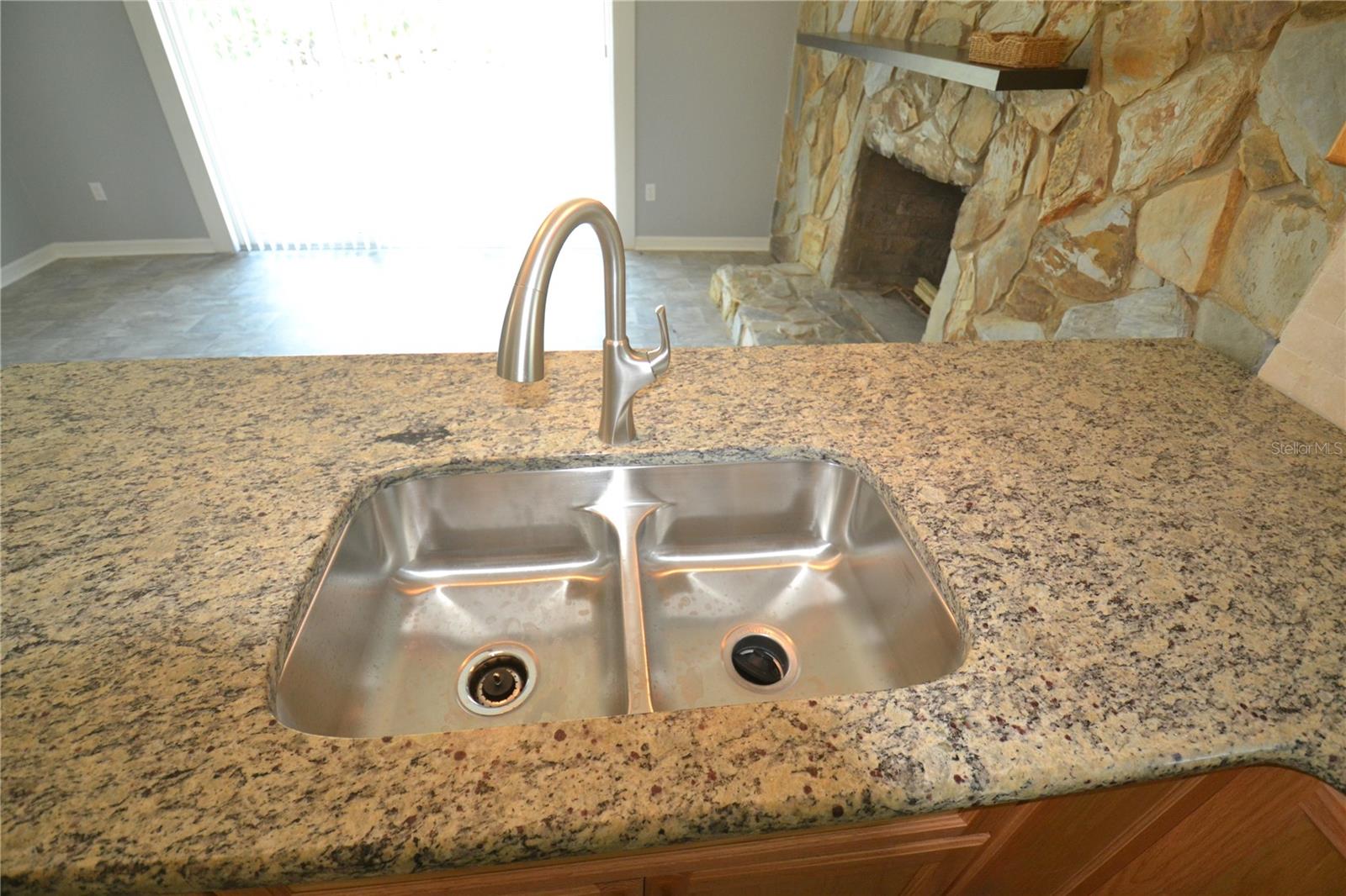 MARTHAS VINEYARD - Residential