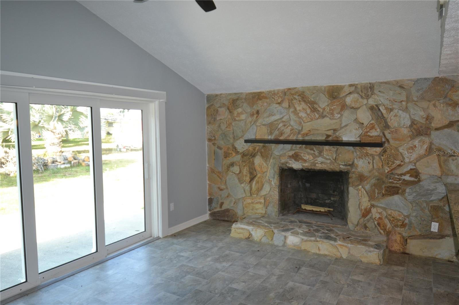 MARTHAS VINEYARD - Residential